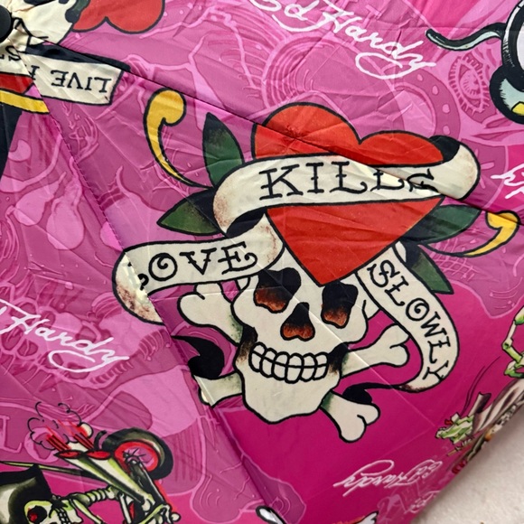Ed Hardy Pink Skull Umbrella - Picture 9 of 11